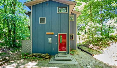 Three-Bedroom Vacation Home 