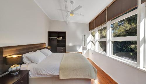 Deluxe Bungalow with Garden View