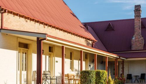 Three-Bedroom Villa - Split Level