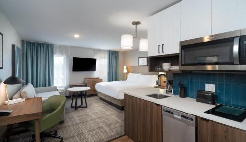 King Studio Suite - Hearing Accessible/Non-Smoking
