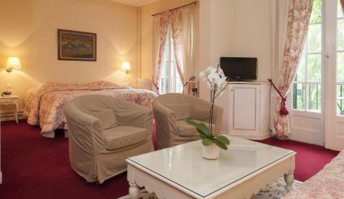 Deluxe Junior Suite