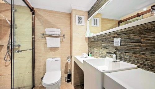 Deluxe Hotel Room with Two Double Beds