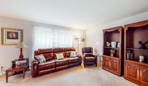 Three-Bedroom Vacation Home 