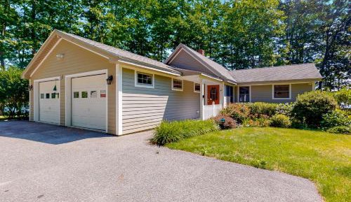 Three-Bedroom Vacation Home 