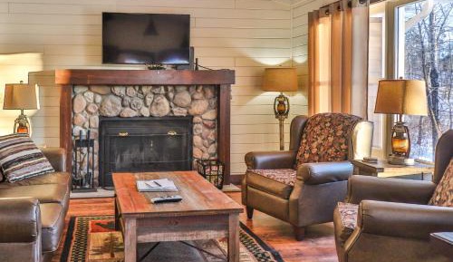 Suite with Lake View