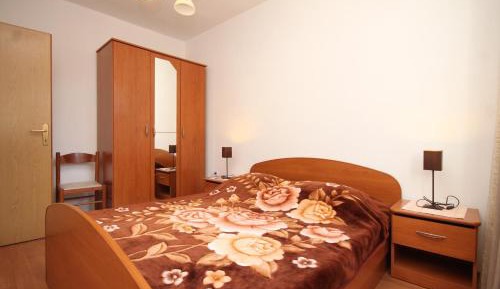 One-Bedroom Apartment with Terrace and Sea View