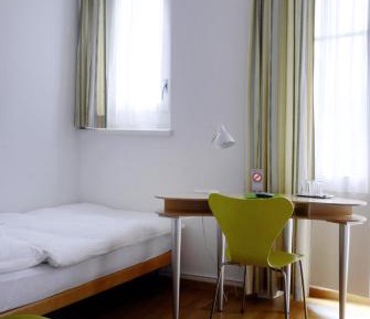 Standard Single Room with Shared Bathroom