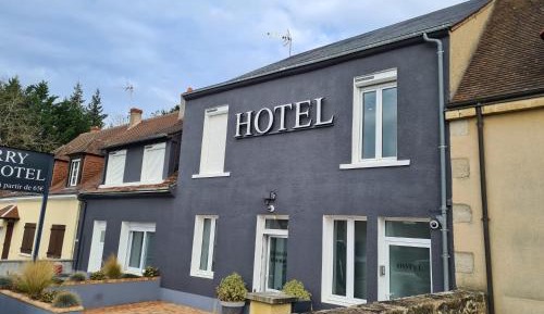 Small double room on the street side