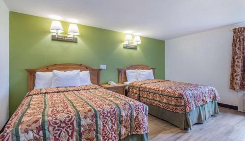 Deluxe Quadruple Room - Non-Smoking