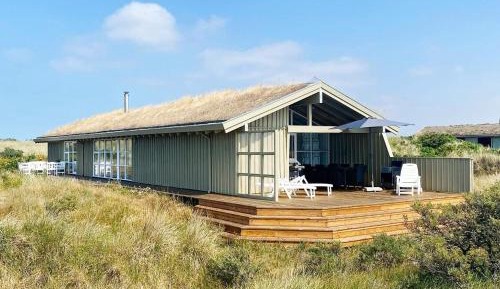Four-Bedroom Holiday Home