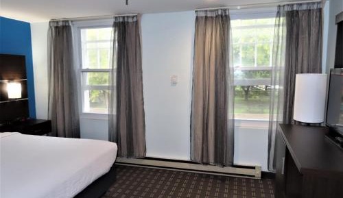 King Suite with Sofa Bed