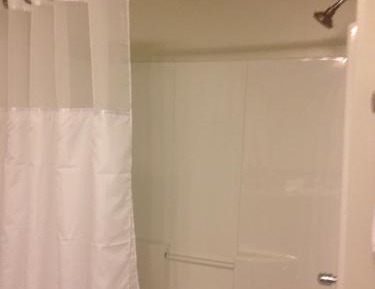 2 Queen Beds, Courtyard View (No Pets)