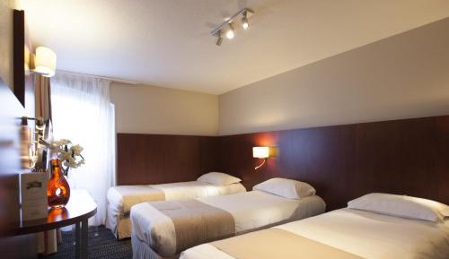 One Double Bed 3 Single Beds