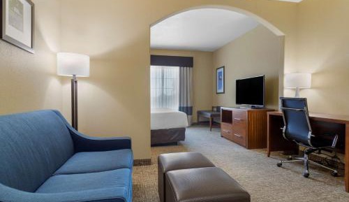 King Suite with Sofa Bed - Non-Smoking