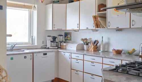 Twin Room with Shared Bathroom