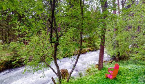 Three-Bedroom Vacation Home 