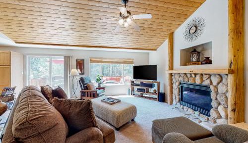 Three-Bedroom Vacation Home 