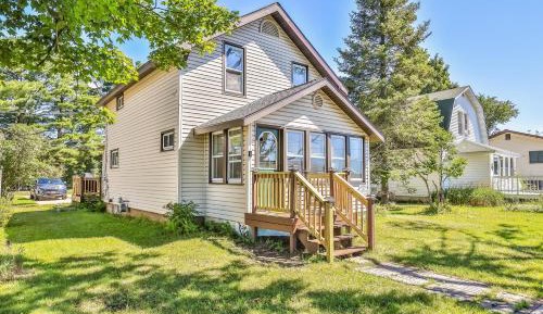 Three-Bedroom Vacation Home 