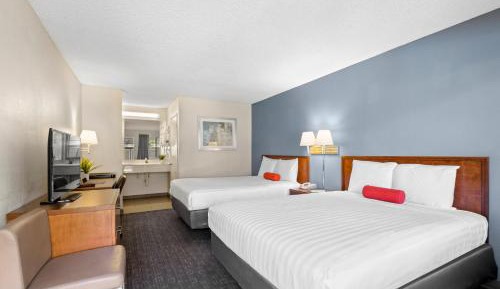 Queen Room with Two Queen Beds