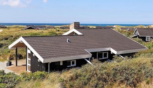 Three-Bedroom Vacation Home 