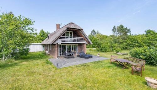 Three-Bedroom Vacation Home 