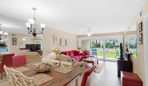 Two-Bedroom Holiday Home