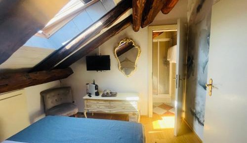 Large Single Room