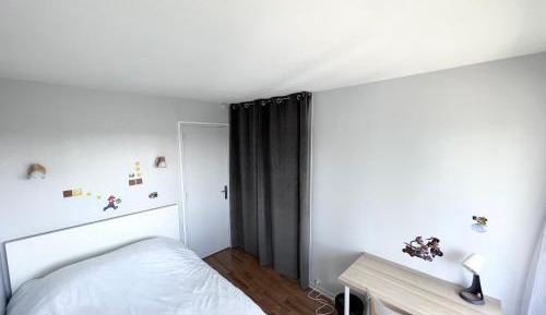Double Room with Shared Bathroom