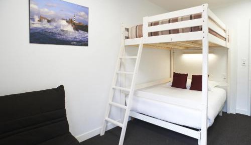 Family Room (4 Adults)