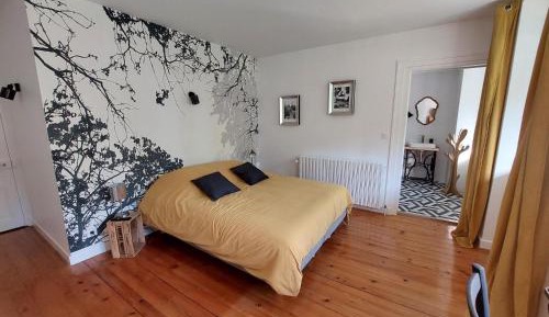 Queen Room with Balcony