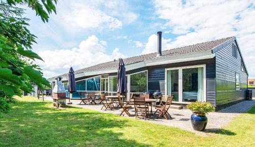 Five-Bedroom Holiday Home