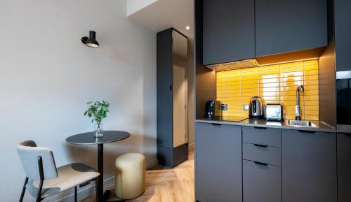 Studio Apartment (2 Adults)
