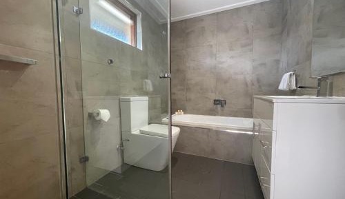 Deluxe Family Room with Spa Bath