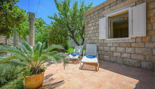One Bedroom Apartment with Terrace