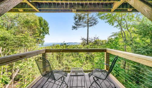 Three-Bedroom Vacation Home 