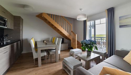 Two-Bedroom Apartment/Duplex (6 Adults)