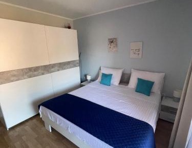 One-Bedroom Apartment with Terrace