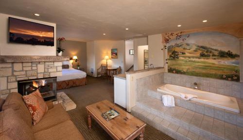 Junior Suite with Mountain View