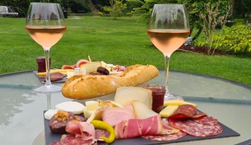 Family Room with Lake View
