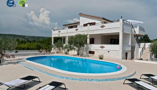 Villa with Private Pool