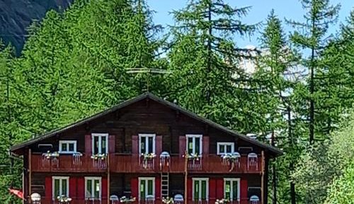 Quadruple Room with Mountain View