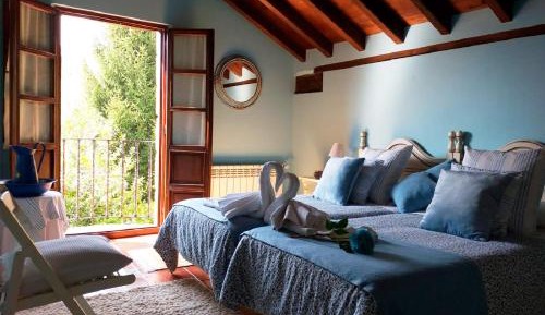 Family Room with Mountain View