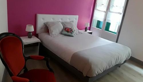 Deluxe Double Room with Shower