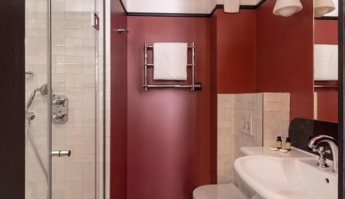 Interconnecting Rooms