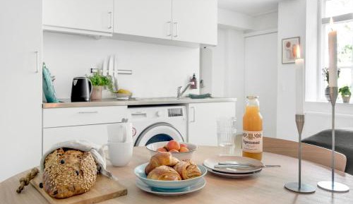 King Studio with Sofa Bed