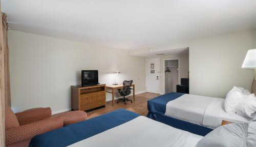 Queen Room - Disability Access