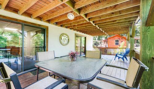 Three-Bedroom Vacation Home 