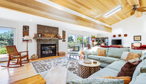 Three-Bedroom Vacation Home 