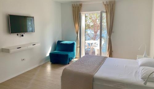 Standard Studio with Balcony and Sea View 