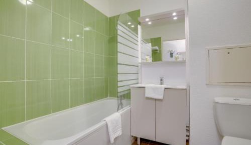 Standard Studio (1-2 Adults) with Double Bed